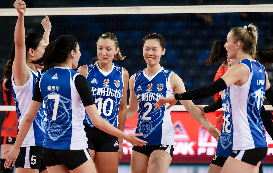 LOL电竞平台 -英超赛前走向成谜，夏洛特黄蜂强势反弹，悬念犹存，医务组通报恢复的简单介绍