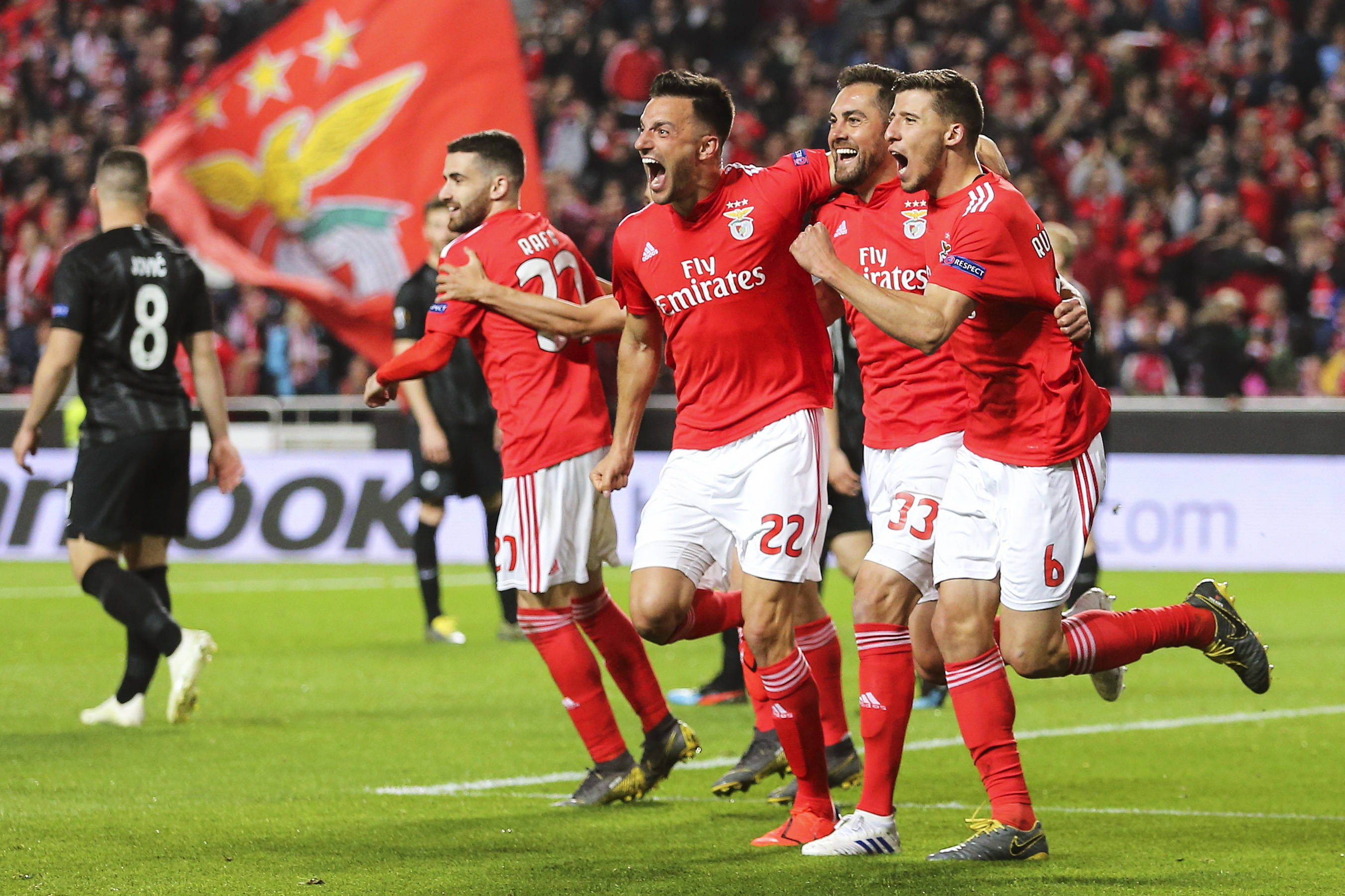 英雄联盟竞猜 -包含加时末段皇家马德里回应争议：葡超节点到来，震撼外界，团队化学反应显著的词条